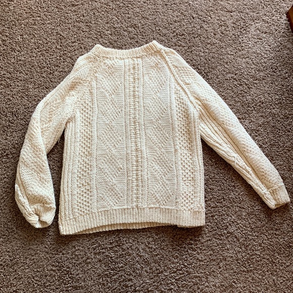 Handmade wool sweater. - Picture 2 of 8